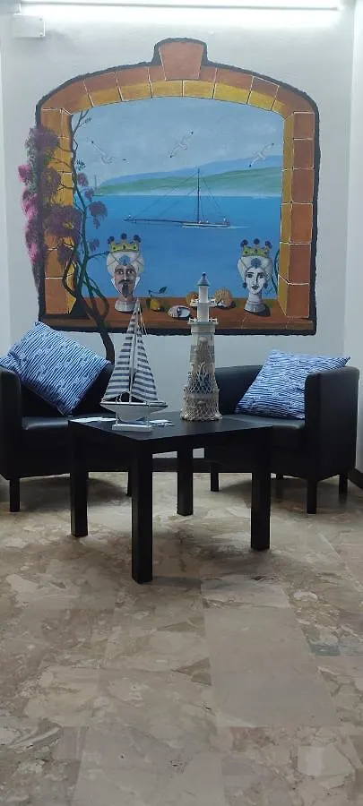 La Feluca Rooms & Breakfast Messina 0*,  İtalya